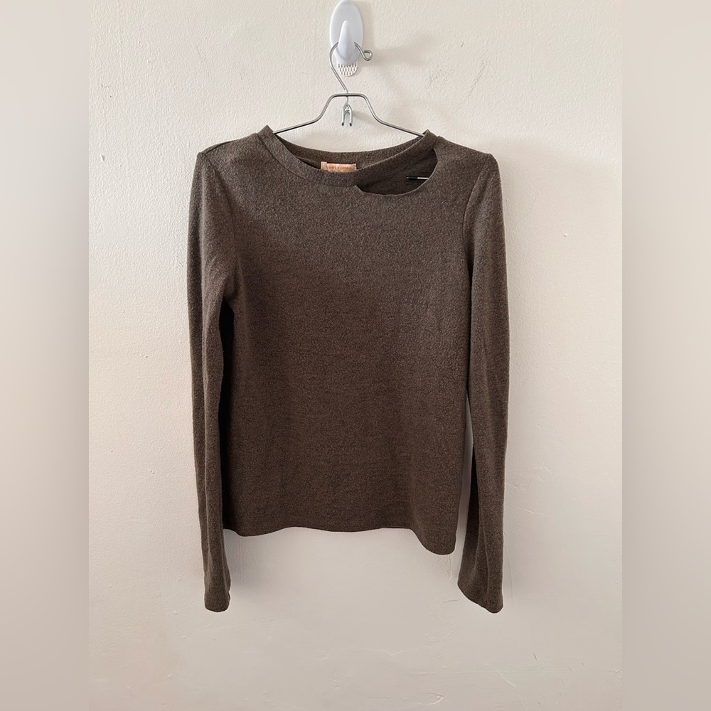 SWEET ROMEO - Women’s long Sleeve Top with Intentional Rip Design - Small